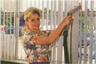 Cleans Vertical Blinds!