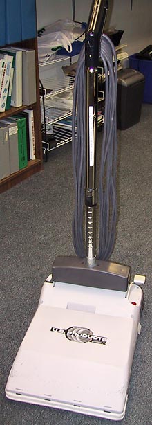 US Products Mongoose 14inch wide vacuum