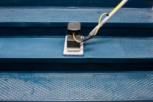 Tomcat Nano Cleaning Stairs