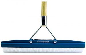 Carpet Rake - Grandi Groom