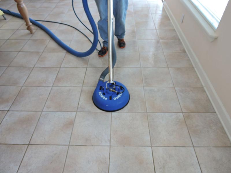 https://www.kleenkuip.com/wp-content/uploads/2020/01/tile-cleaning-solutions.jpg