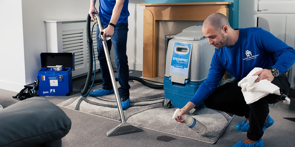 becoming a professional carpet cleaner